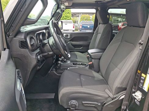 Used 2021 Jeep Gladiator Sport AWD/4WD image 14