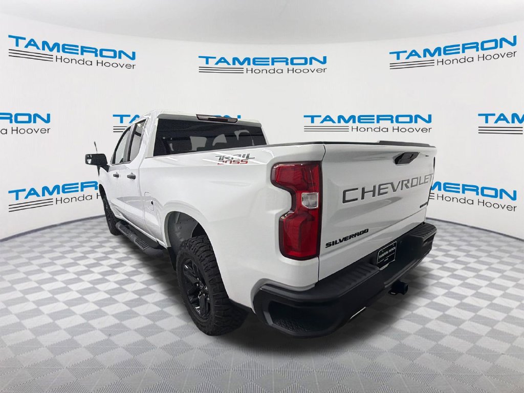 Used 2020 Chevrolet Silverado 1500 Custom Trail Boss w/ Custom Convenience Package AWD/4WD image 3