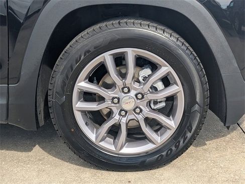 Used 2023 GMC Terrain SLT image 11