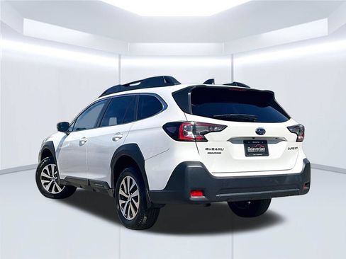 Used 2023 Subaru Outback Premium AWD/4WD image 13