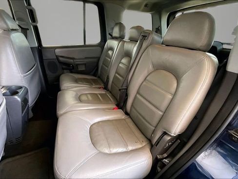 Used 2005 Ford Explorer XLT RWD image 18