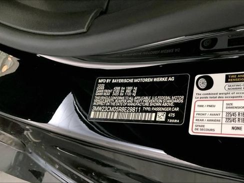 Used 2024 BMW 230i Coupe w/ Convenience Package RWD image 13