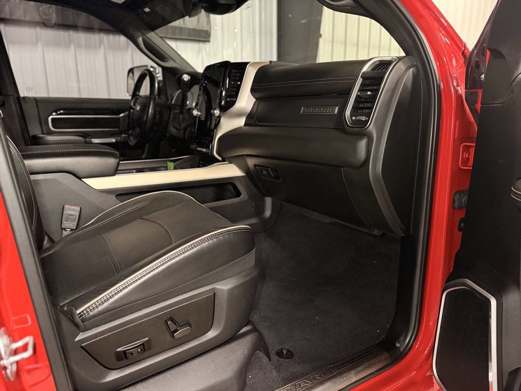 Used 2019 RAM 2500 Laramie AWD/4WD image 13