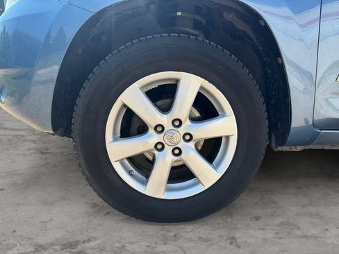 Used 2006 Toyota RAV4 Limited AWD/4WD image 9