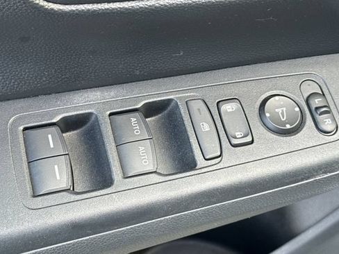 Used 2023 Honda CR-V Sport image 14