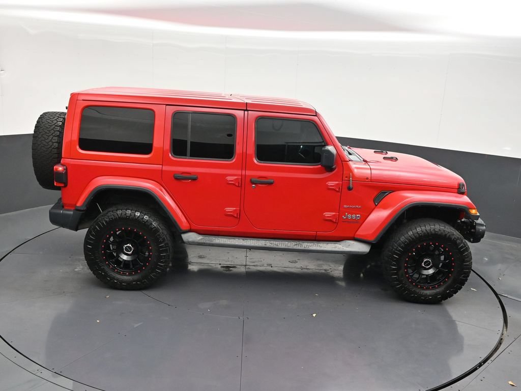 Used 2018 Jeep Wrangler Unlimited Sahara w/ LED Lighting Group AWD/4WD image 20