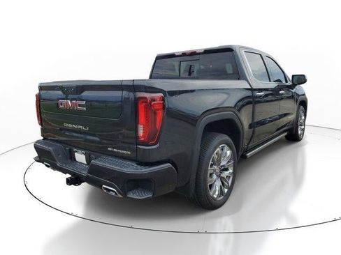 Used 2024 GMC Sierra 1500 Denali AWD/4WD image 3