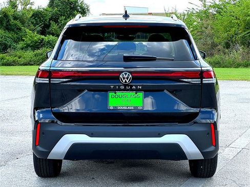New 2025 Volkswagen Tiguan S image 7