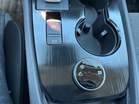 Used 2023 Nissan Rogue SV AWD/4WD image 57