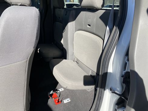 Used 2019 Nissan Frontier S image 15