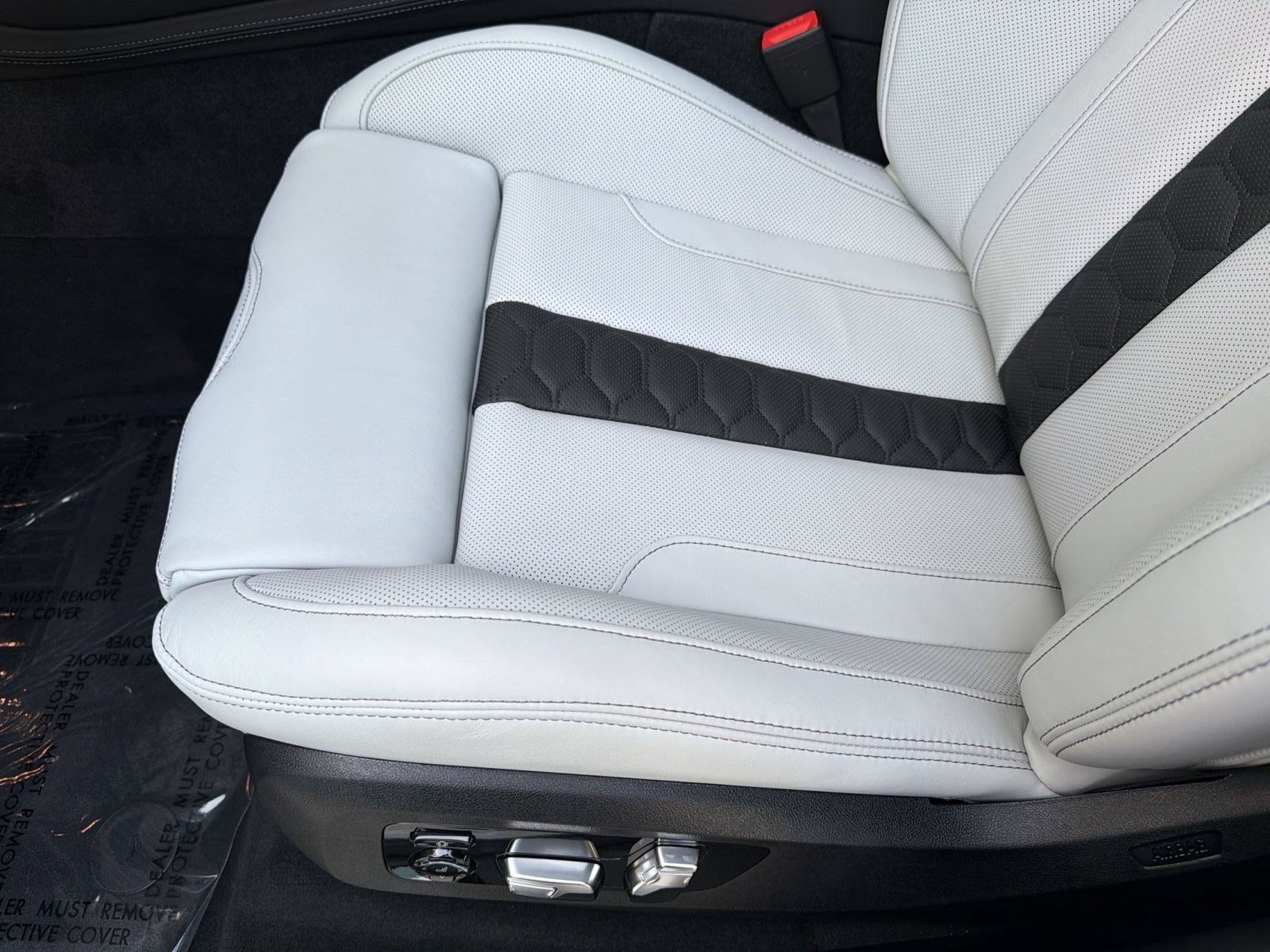 New 2026 BMW X5 M Competition w/ Executive Package AWD/4WD image 14