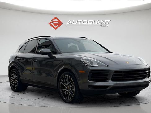 Used 2019 Porsche Cayenne S image 13