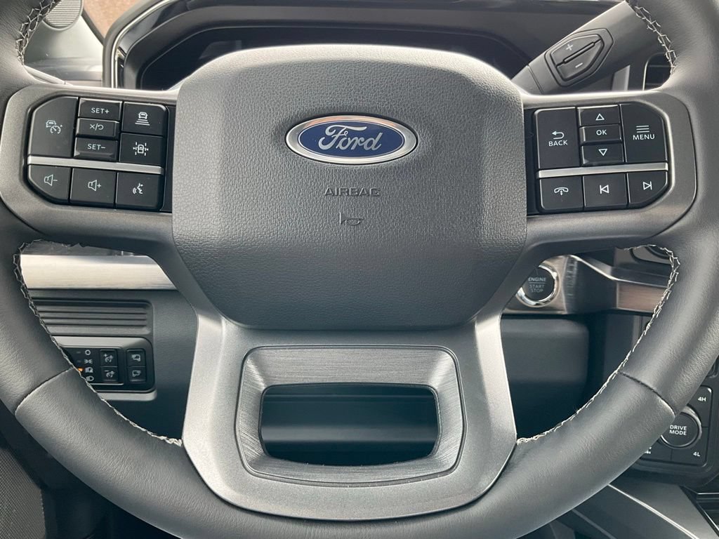 New 2026 Ford F250 Lariat w/ Black Appearance Package AWD/4WD image 52