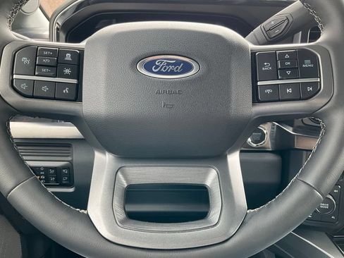 New 2026 Ford F250 Lariat w/ Black Appearance Package AWD/4WD image 52