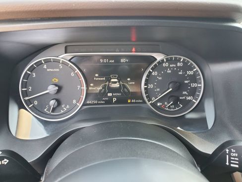Used 2023 Nissan Rogue S AWD/4WD image 13