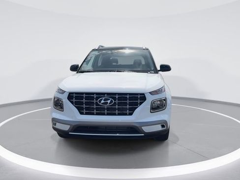 New 2026 Hyundai Venue SEL FWD image 3