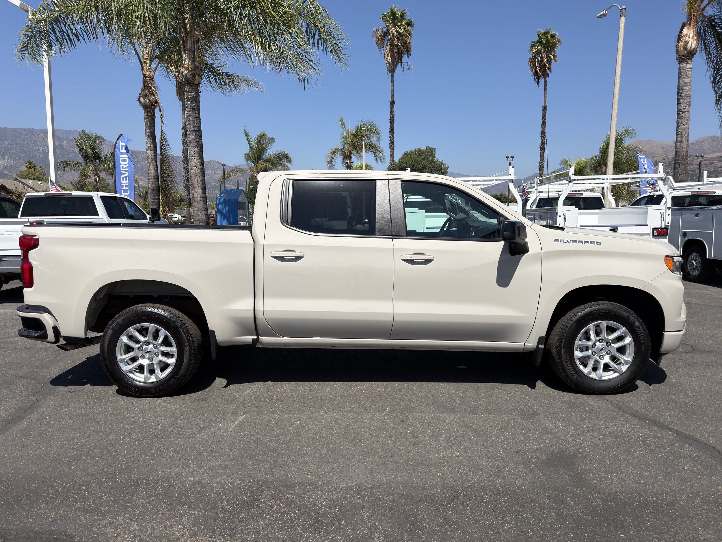 Used 2026 Chevrolet Silverado 1500 RST RWD image 9