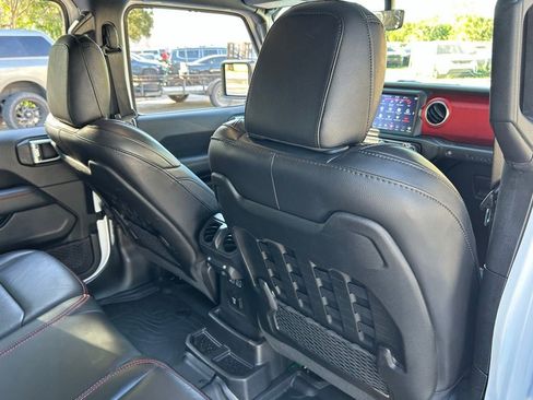 Certified 2020 Jeep Wrangler Unlimited Rubicon image 38