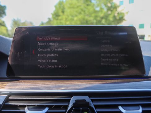 Used 2019 BMW 530i RWD image 36