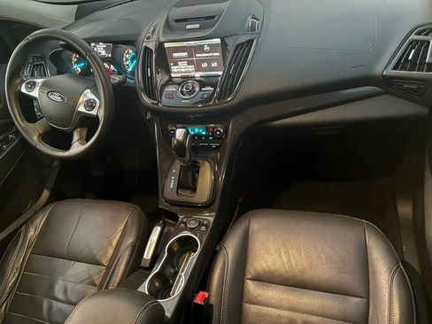 Used 2015 Ford Escape Titanium FWD image 17