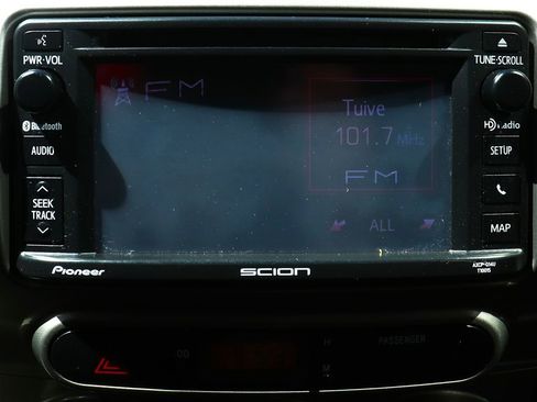 Used 2014 Scion xD image 47