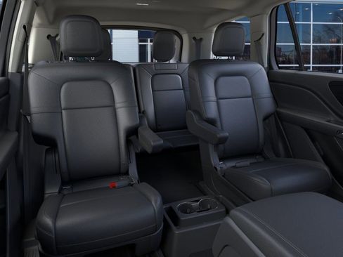 New 2025 Lincoln Aviator Premiere image 11