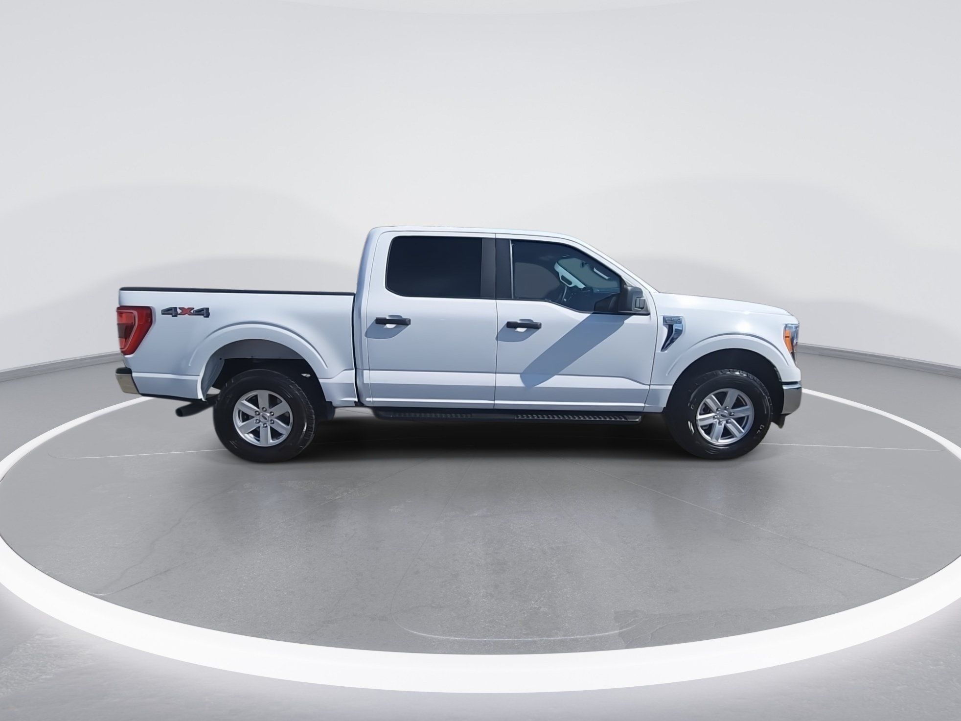 Used 2022 Ford F150 XLT w/ Trailer Tow Package AWD/4WD image 9