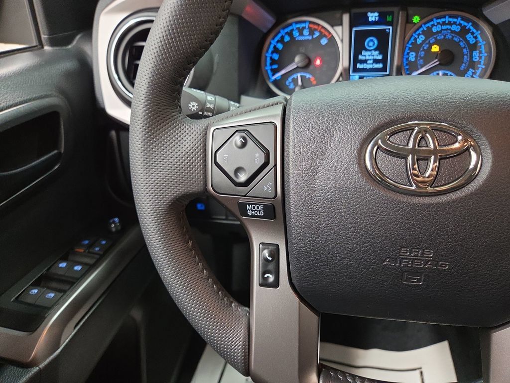 Used 2023 Toyota Tacoma SR5 AWD/4WD image 17