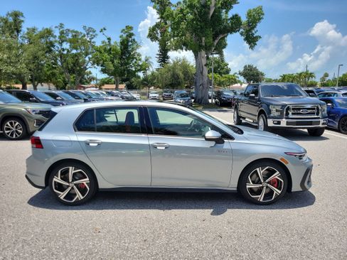 New 2026 Volkswagen GTI SE FWD image 3