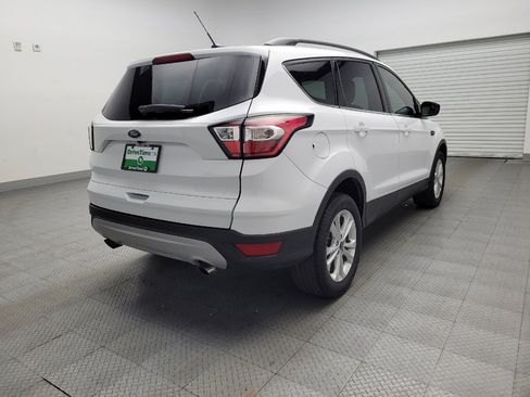 Used 2018 Ford Escape SE image 9