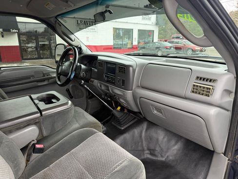 Used 2003 Ford F350 4x4 Regular Cab Super Duty image 30