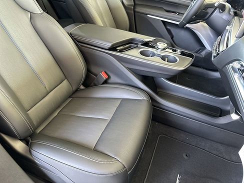 New 2026 Cadillac Lyriq V image 40