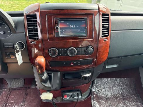 Used 2012 Mercedes-Benz Sprinter 2500 image 10