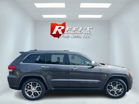 Used 2020 Jeep Grand Cherokee Overland AWD/4WD image 7