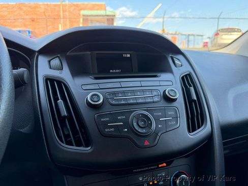 Used 2017 Ford Focus S image 13