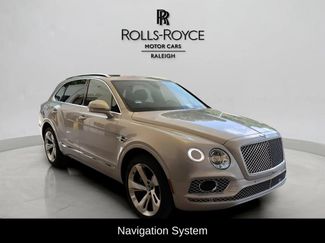 Used 2017 Bentley Bentayga AWD/4WD video 3