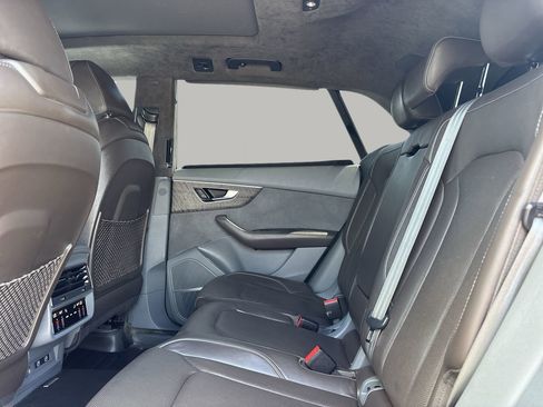 Used 2019 Audi Q8 Prestige AWD/4WD image 18
