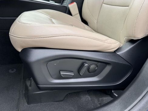 Used 2021 Ford Explorer Limited AWD/4WD image 20
