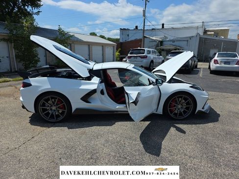 Used 2020 Chevrolet Corvette Stingray Premium Cpe w/ 3LT Preferred Equipment Group RWD image 32
