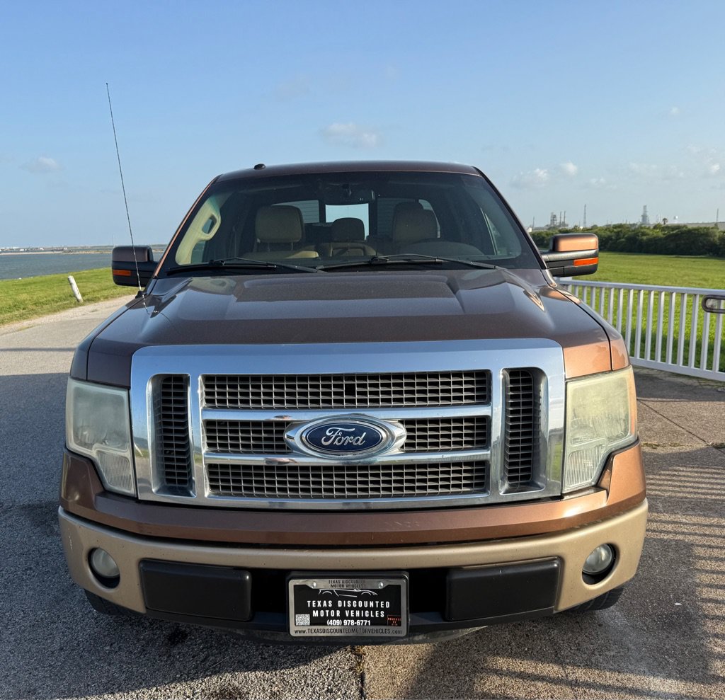 Used 2011 Ford F150 Lariat w/ Lariat Plus Pkg RWD image 2