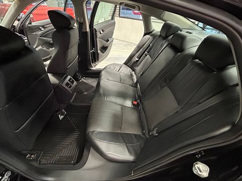 Used 2018 Honda Accord EX-L image 48