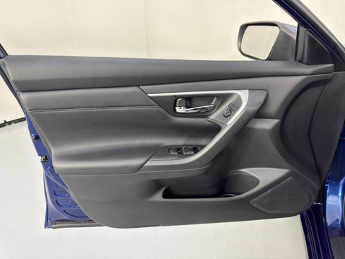 Used 2017 Nissan Altima 2.5 SR image 35