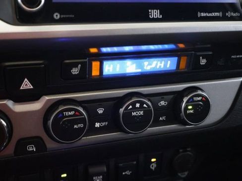Certified 2020 Toyota Tacoma Limited image 22