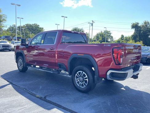 Used 2022 GMC Sierra 2500 SLE w/ SLE Value Package; AWD/4WD image 5
