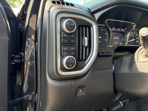 Used 2020 GMC Sierra 2500 Denali w/ Denali Ultimate Package AWD/4WD image 28
