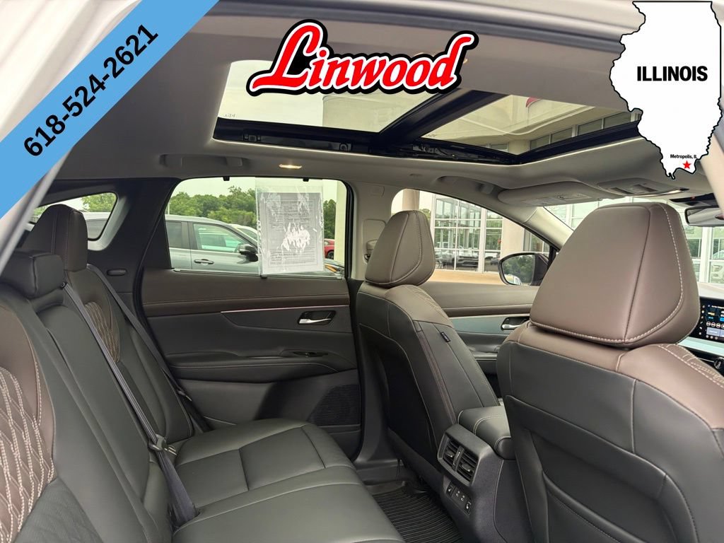 Used 2025 Nissan Murano Platinum w/ Cargo Package AWD/4WD image 12