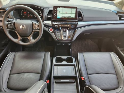 Used 2026 Honda Odyssey Elite image 28