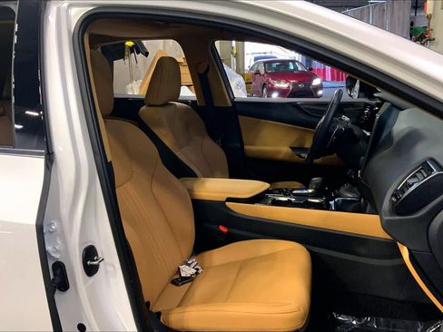 Certified 2025 Lexus NX 350 AWD w/ Premium Package image 8