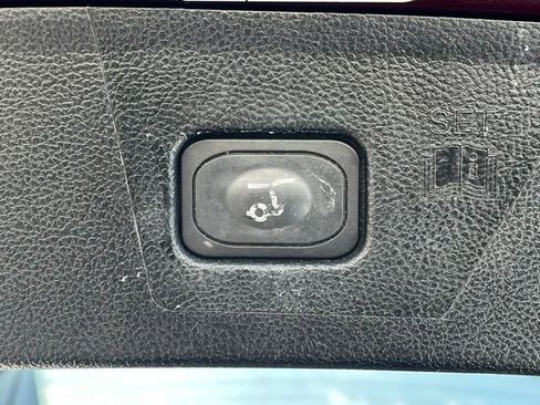 Used 2017 Ford Edge Titanium w/ Class II Trailer Tow Package image 13