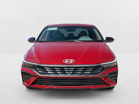 New 2025 Hyundai Elantra Sport image 6